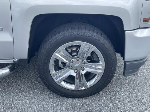 Used 2019 Chevrolet Silverado 1500 Custom w/ LPO, Essentials Package RWD image 10
