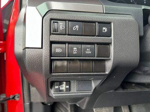 Used 2025 Toyota Tacoma TRD Off-Road AWD/4WD image 26