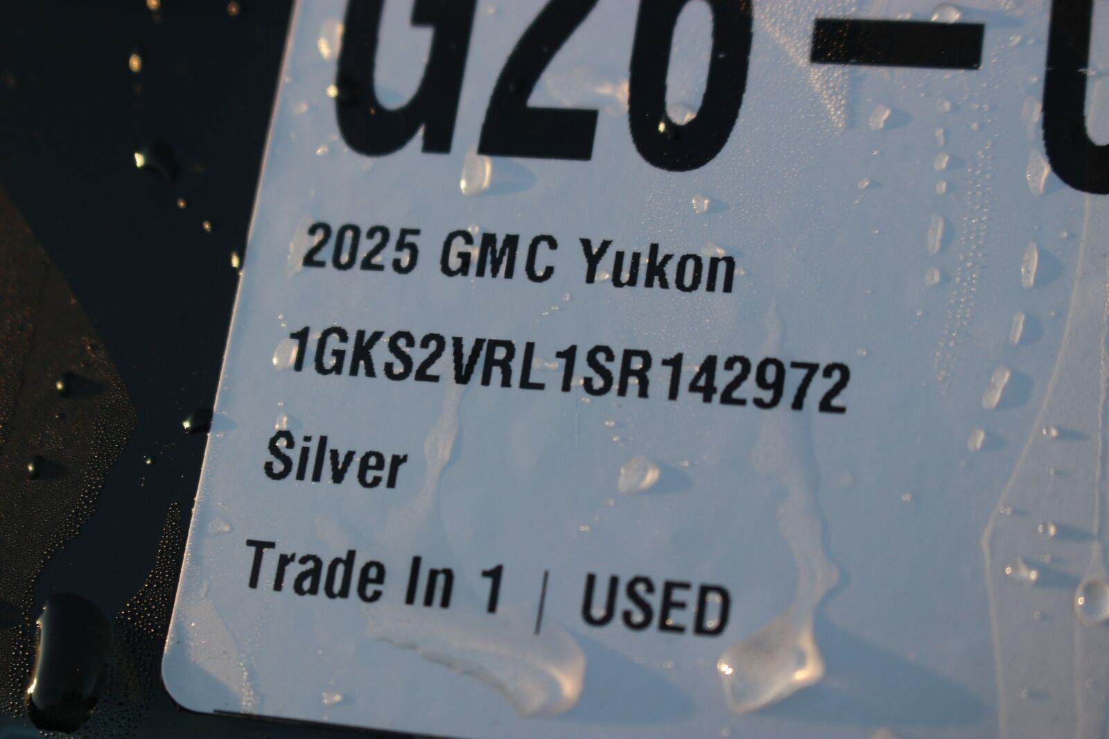 Used 2025 GMC Yukon AT4 Ultimate AWD/4WD image 47