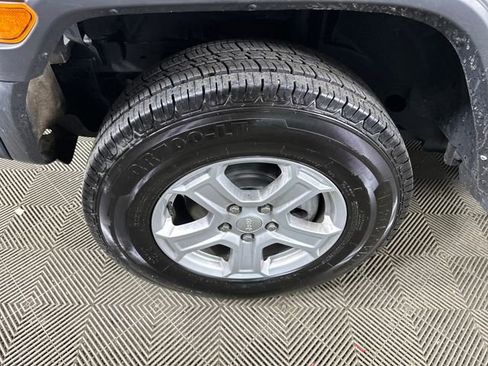 Used 2021 Jeep Wrangler Unlimited Sport image 9