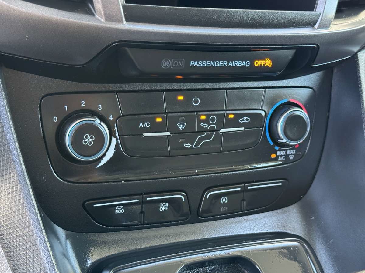 Used 2021 Ford Transit Connect XL FWD image 28