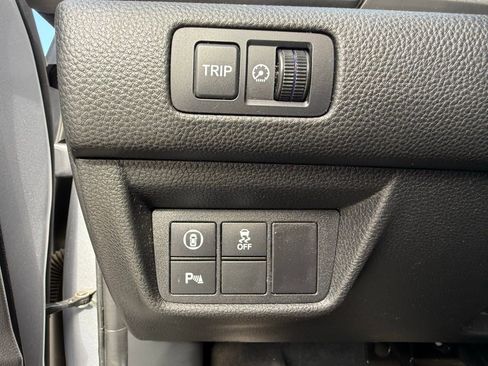 Used 2022 Honda Accord EX-L image 11