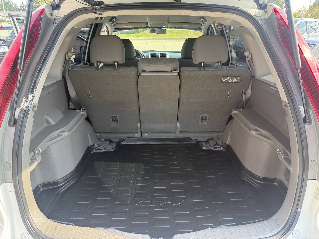 Used 2011 Honda CR-V LX image 23