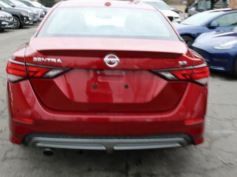 Used 2021 Nissan Sentra SR w/ SR Premium Package image 7