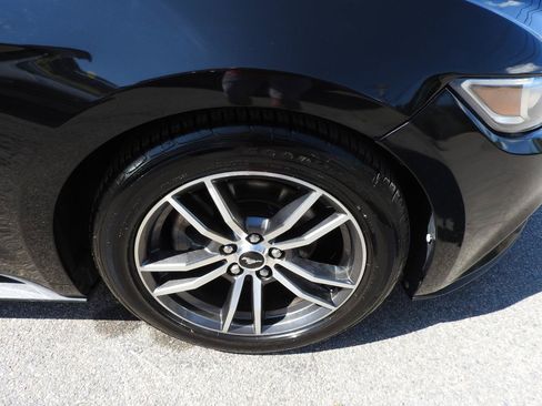 Used 2017 Ford Mustang Premium RWD image 21