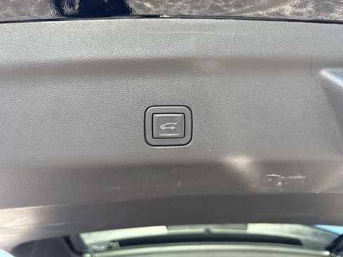 Certified 2024 Cadillac Escalade ESV Sport Platinum w/ LPO, ONYX Package image 12