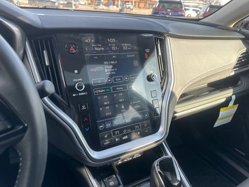 Certified 2025 Subaru Outback Onyx Edition XT image 14