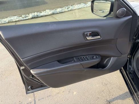 Used 2014 Acura ILX w/ Premium Package image 11