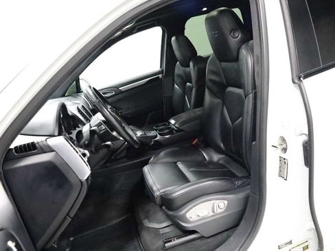 Used 2016 Porsche Cayenne GTS AWD/4WD image 6