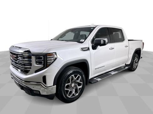 Used 2022 GMC Sierra 1500 SLT AWD/4WD image 4