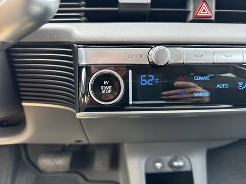 Used 2024 Hyundai Ioniq 5 SE image 21
