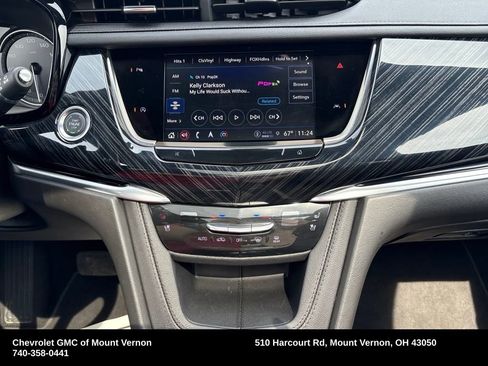 Used 2025 Cadillac XT6 Premium Luxury image 18