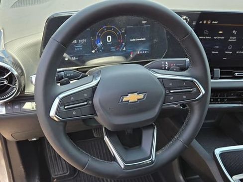 New 2026 Chevrolet Equinox LT w/ Safety and Technology Package FWD image 20
