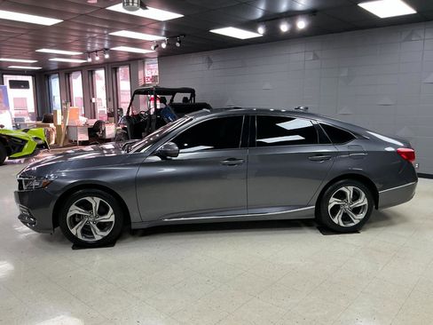 Used 2018 Honda Accord EX image 8
