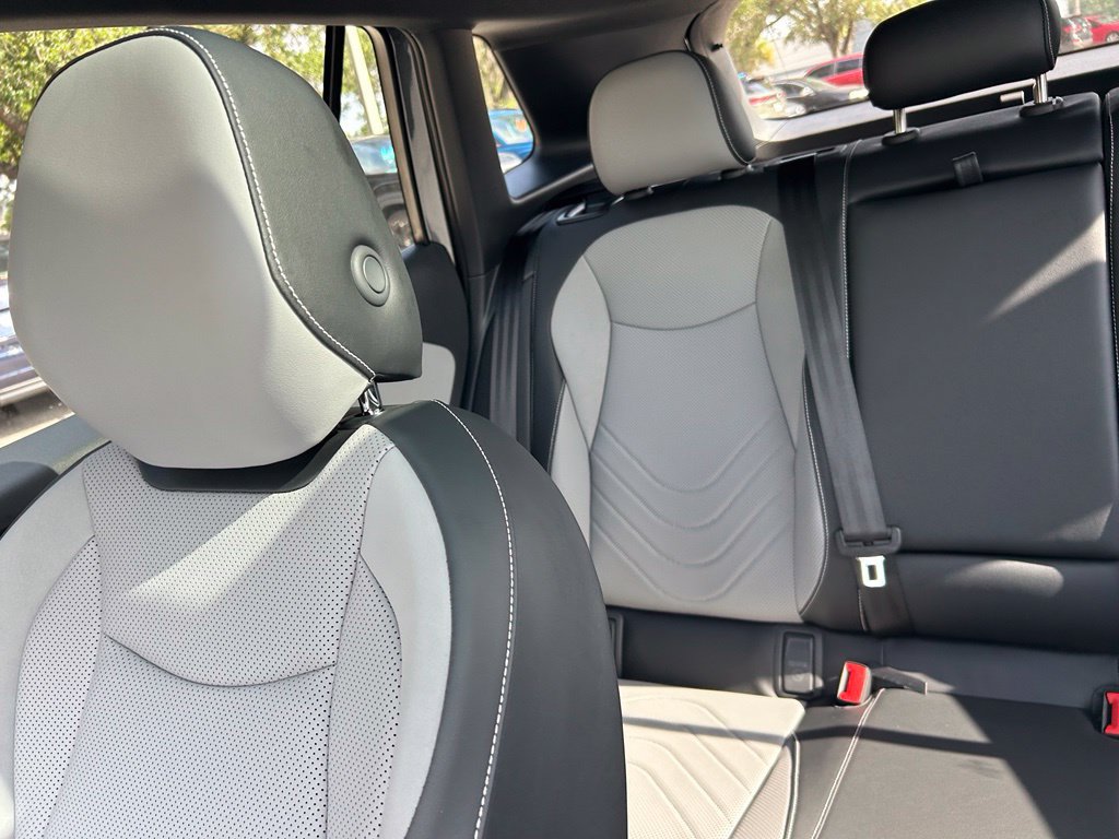 New 2026 Volkswagen Tiguan SE R-Line FWD image 11