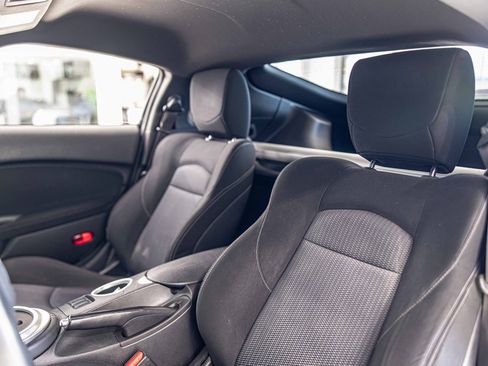 Used 2014 Nissan 370Z Base w/ Sport Package image 16