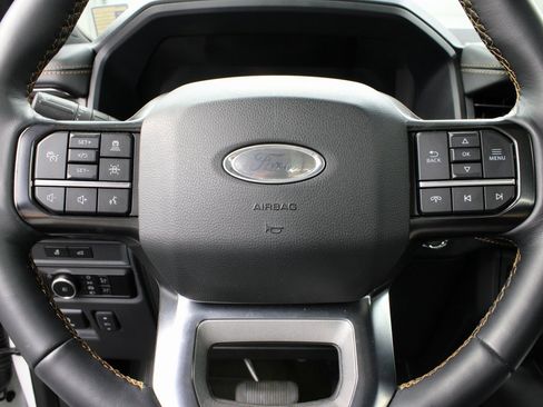 Used 2024 Ford Expedition Platinum image 62