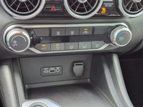 Used 2023 Nissan Sentra SV FWD image 24