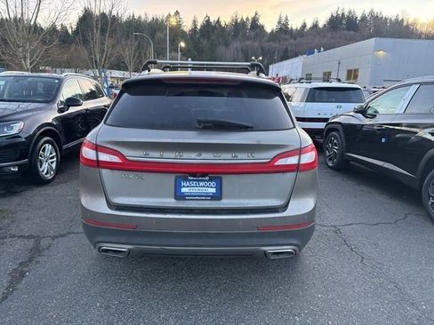 Used 2016 Lincoln MKX Select w/ Select Plus Package image 5