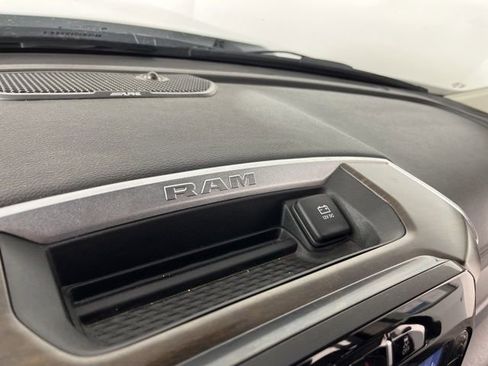 Used 2024 RAM 2500 Laramie image 28