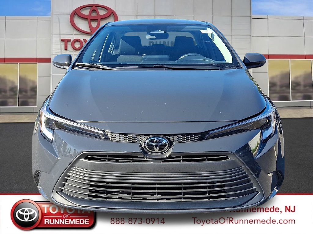 Certified 2026 Toyota Corolla LE FWD image 2