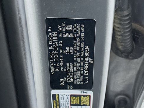 Used 2024 Kia Sportage LX image 12