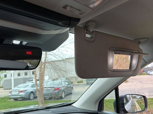 Used 2023 Subaru Ascent Limited image 37