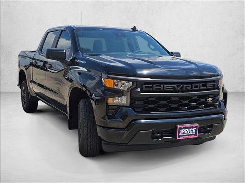 Used 2024 Chevrolet Silverado 1500 Custom RWD image 3