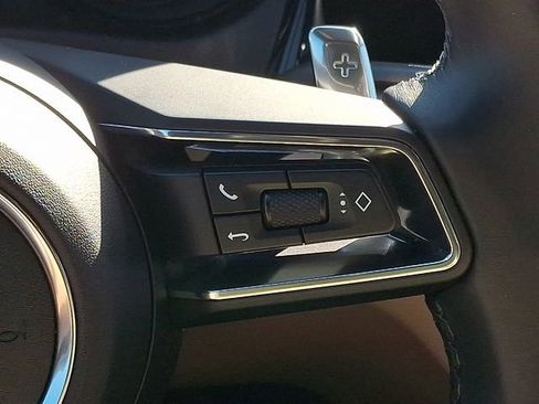 Used 2023 Porsche Macan T image 25