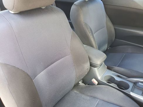 Used 2005 Scion tC image 32