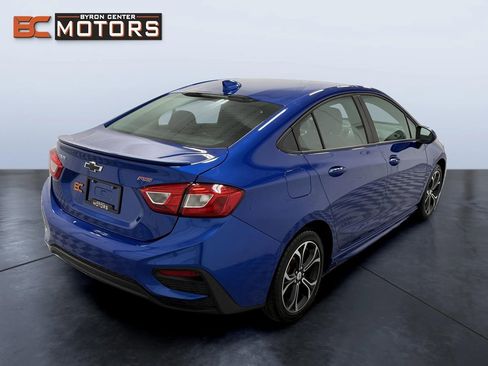 Used 2019 Chevrolet Cruze LT w/ Convenience Package image 6
