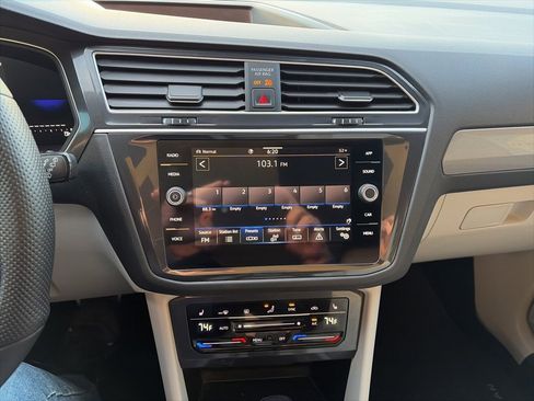 Certified 2024 Volkswagen Tiguan SE R-Line image 18