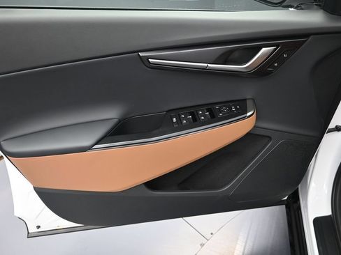 New 2026 Kia EV6 Wind RWD image 9