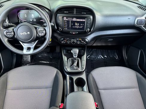 Used 2023 Kia Soul LX w/ Option Group 015 image 16