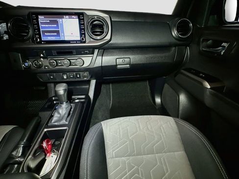 Used 2023 Toyota Tacoma TRD Sport image 30