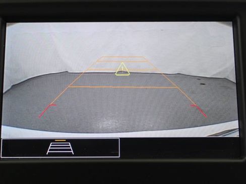 Used 2024 Chevrolet Equinox LS w/ LS Convenience Package FWD image 24