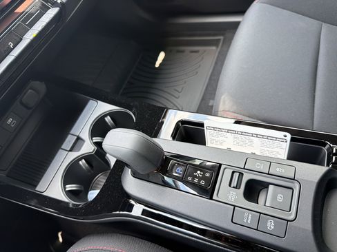 New 2026 Toyota Prius Plug-In Hybrid FWD image 25