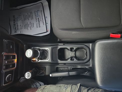 Used 2023 Jeep Wrangler Sport S image 26