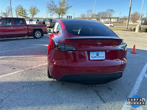 Used 2023 Tesla Model Y Performance image 24