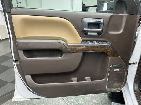 Used 2019 GMC Sierra 2500 Denali w/ Duramax Plus Package image 7