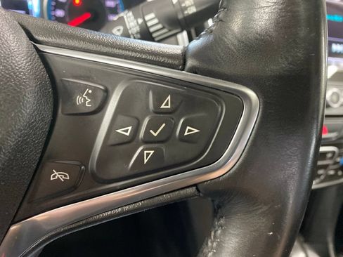 Used 2018 Chevrolet Equinox Premier FWD image 35