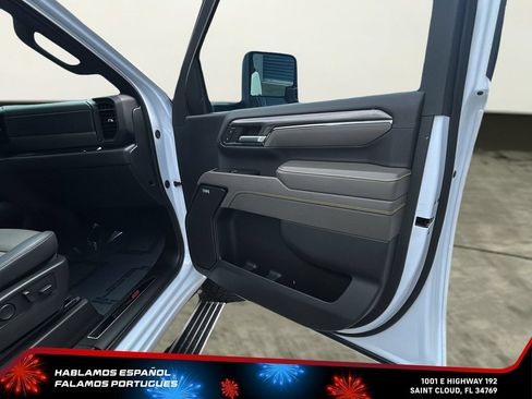 Certified 2024 Chevrolet Silverado 2500 ZR2 w/ Technology Package AWD/4WD image 38