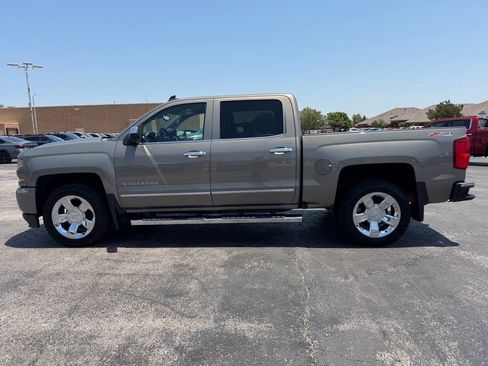 Used 2017 Chevrolet Silverado 1500 LTZ Z71 w/ LTZ Plus Package AWD/4WD image 5