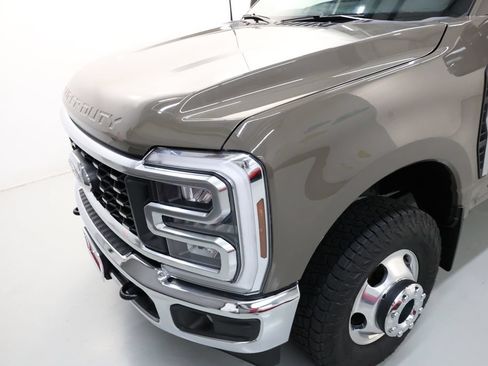 Used 2026 Ford F350 Lariat w/ FX4 Off-Road Package AWD/4WD image 58