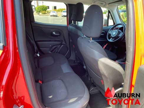 Used 2020 Jeep Renegade Trailhawk w/ Cold Weather Group AWD/4WD image 16