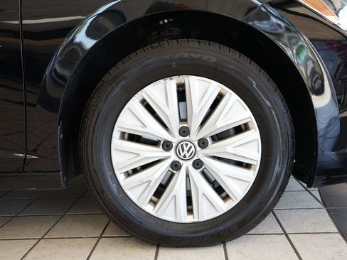 Used 2019 Volkswagen Jetta S w/ Driver Assistance Package FWD image 47