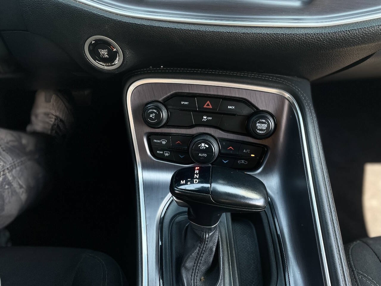 Used 2016 Dodge Challenger SXT w/ Super Sport Group (SS/T) RWD image 18