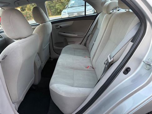 Used 2013 Toyota Corolla LE Special Edition image 17