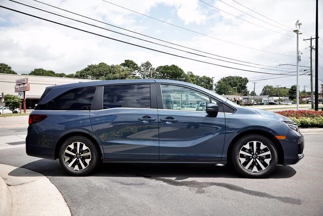 New 2027 Honda Odyssey Touring image 13