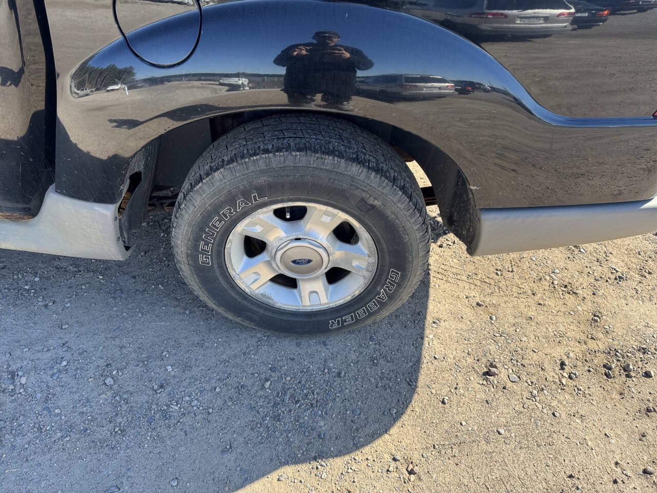 Used 2002 Ford Explorer Sport Trac 4x4 image 10